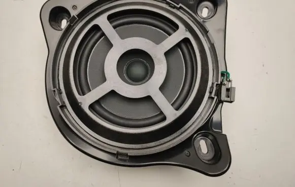 Mercedes-Benz C W205 Panel speaker A2058201502
