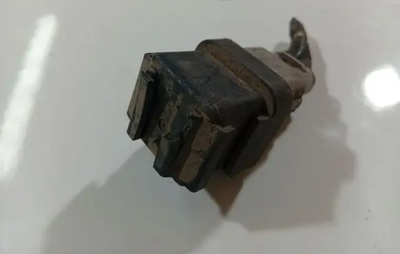 Glow plug pre-heat relay