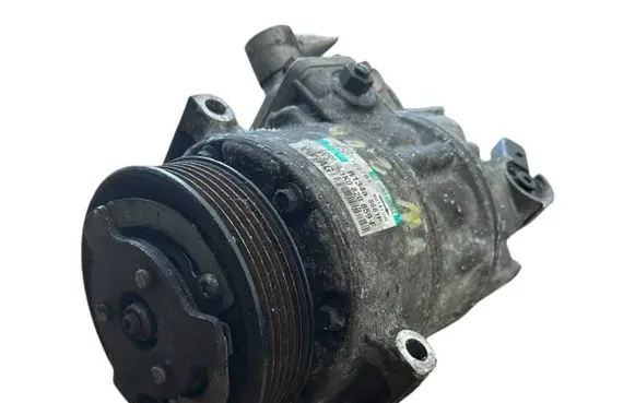 Volkswagen PASSAT B6 Air conditioning (A/C) compressor (pump) 1K0820859F 048771067B4 R134A8681P