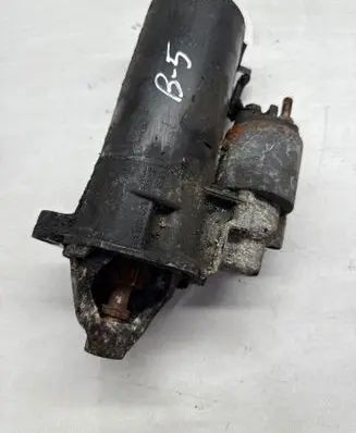 Volkswagen PASSAT B5 Starter motor 1005821478