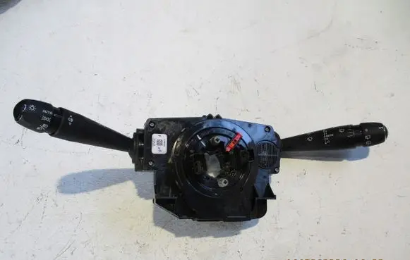 Citroen DS4 Wiper turn signal indicator stalk/switch 98313019ZD