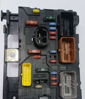 Peugeot 207 BSM Control unit 9664055780 BSML1100 L11
