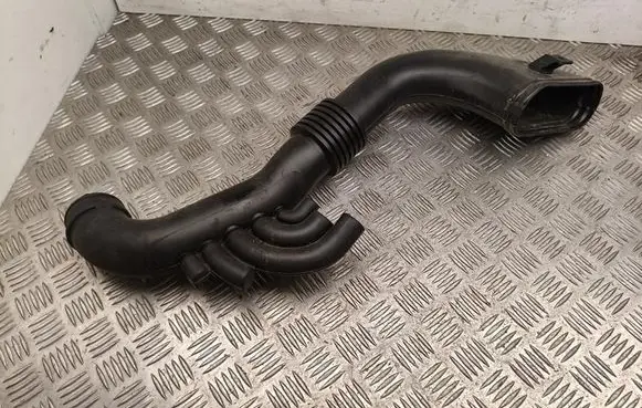 Renault Master IV Air intake hose/pipe 165558706R