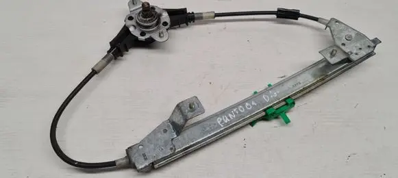 Rear door manual window regulator