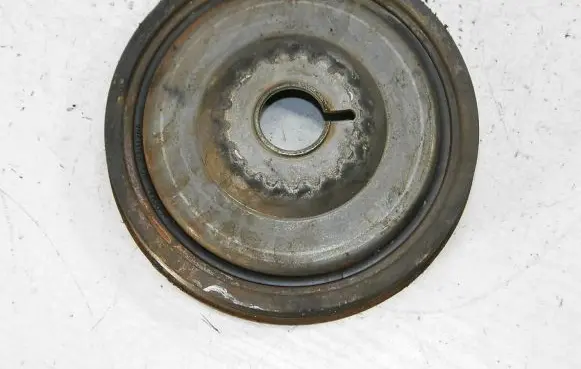 Renault Fluence Crankshaft pulley K4M838