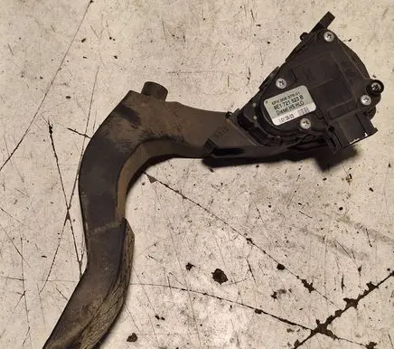 Audi A4 S4 B6 8E 8H Accelerator throttle pedal 6PV00837601 8E1721523B