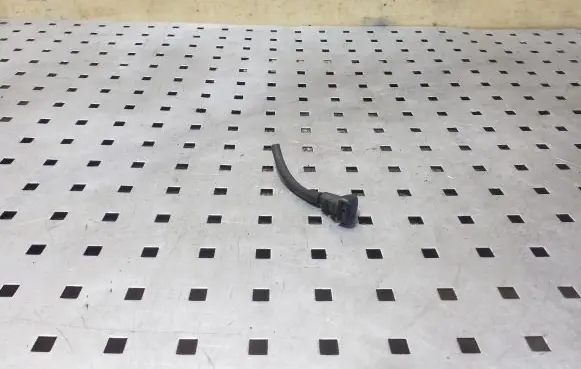 Hyundai ix35 Windshield washer spray nozzle 