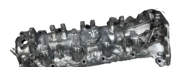 Renault Captur II Rocker cam cover 132655575R A2820104303