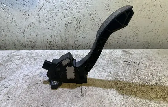 Toyota Verso Accelerator throttle pedal 7811002011 01229721671 10337A