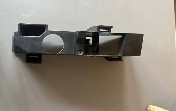Renault Megane IV Front bumper mounting bracket 620935487R