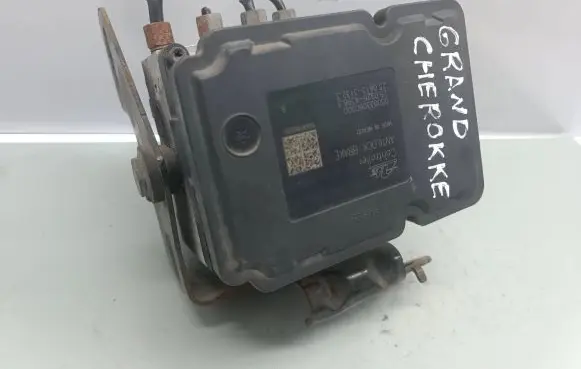 Jeep Grand Cherokee (WK) ABS Pump 25092643983 25061331323 00003306C000