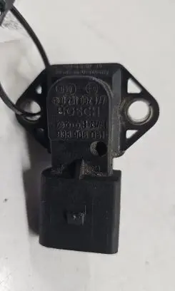 Volkswagen PASSAT B5 Air pressure sensor 038906051
