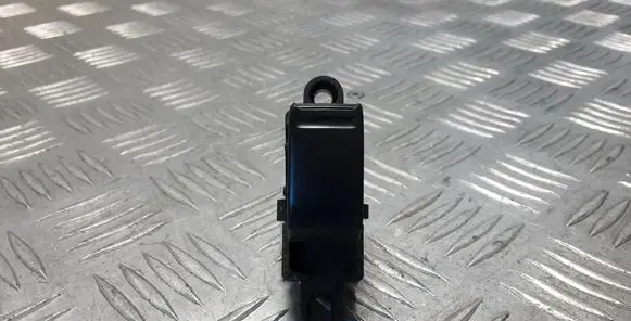 Nissan Almera Tino Electric window control switch