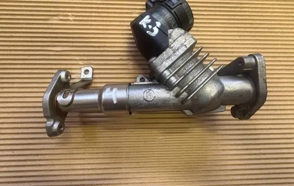 BMW 5 E60 E61 EGR valve 756324105 0914031 FC12