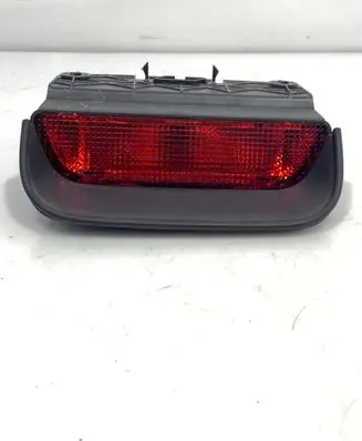 Honda CR-V Third/center stoplight P6939