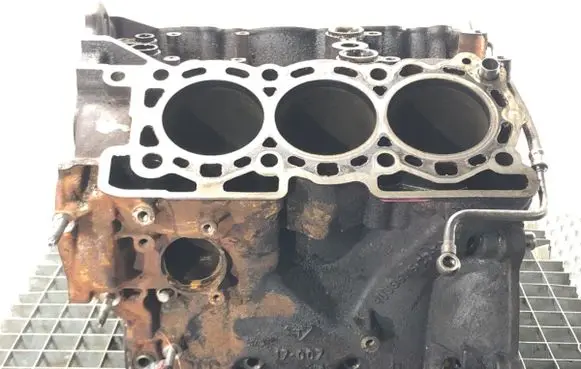Citroen C6 Engine block DT20C