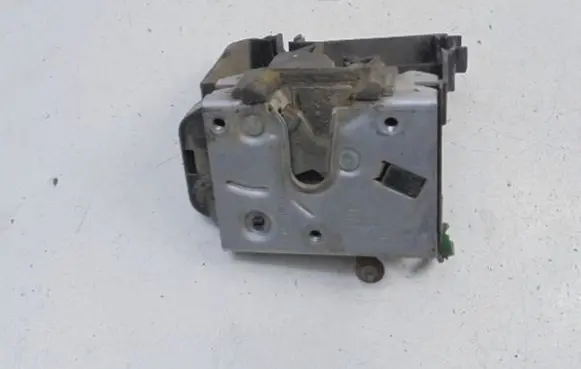 Opel Combo C Front door lock 24434883EP