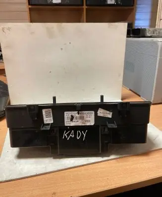 Volkswagen Caddy Speedometer (instrument cluster) 2K0920843A V0003000 VWZ7Z0F710146