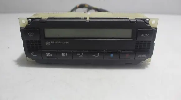 Volkswagen Golf IV Interior fan control switch 