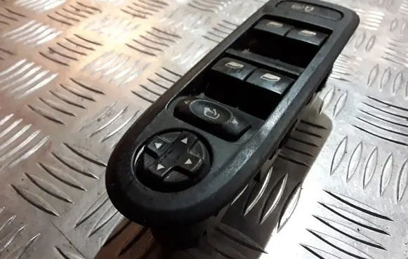 Peugeot 308 Electric window control switch 96644915XT