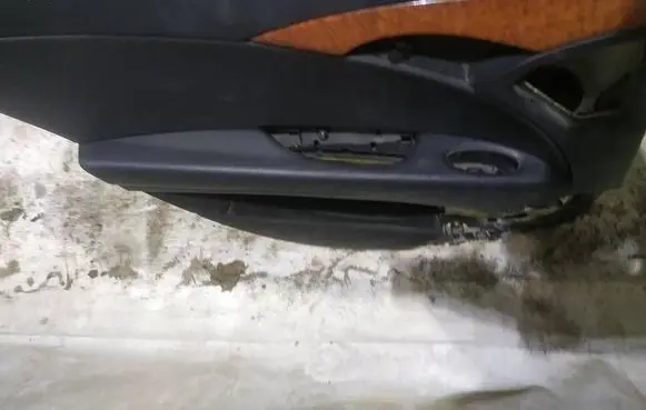Mercedes-Benz E W211 Rear door card panel trim 