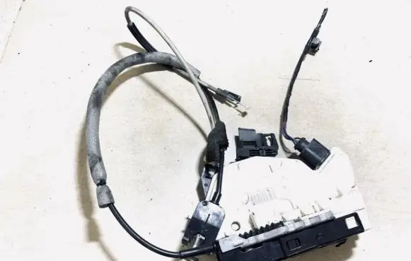Seat Ibiza IV (6J,6P) Front door lock 5n2837015c