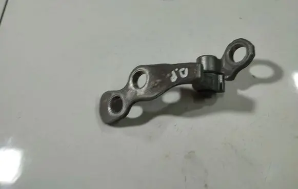 Ford Focus Rear door lower hinge 