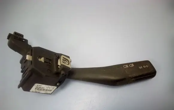Skoda Octavia Mk2 (1Z) Indicator stalk 1K0953513 01103500