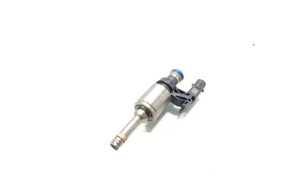 Volkswagen Golf VI Fuel injector 04E906036E