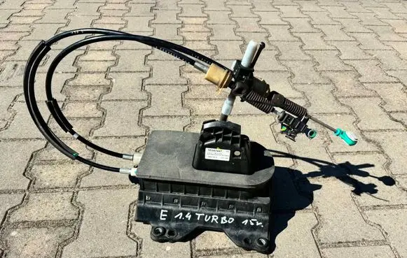 Opel Corsa E Gear shift cable linkage 55347447 554909025F1 555993335F1