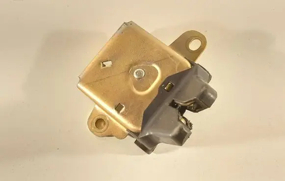 Toyota Prius (XW10) Tailgate/trunk/boot lock/catch/latch