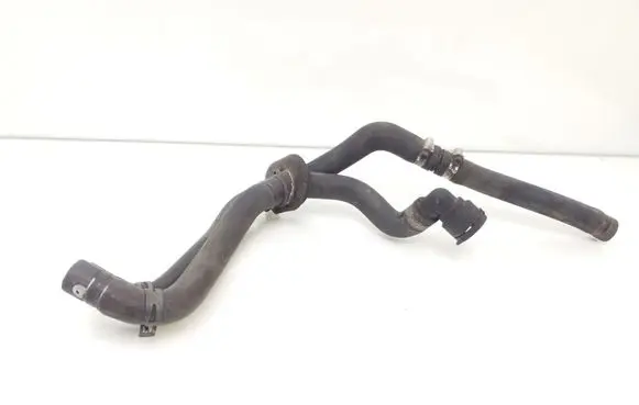 Volkswagen PASSAT B5.5 Engine coolant pipe/hose 3D0819373N