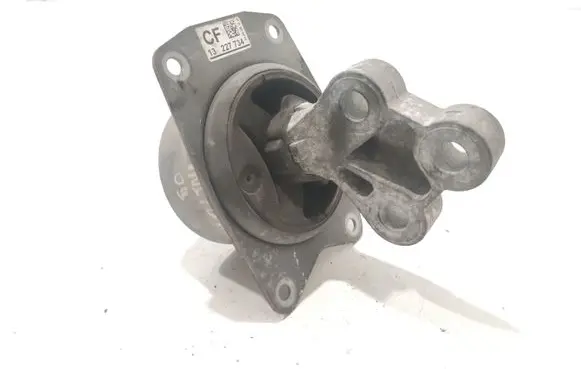 Opel Insignia A Engine mount bracket 13227734