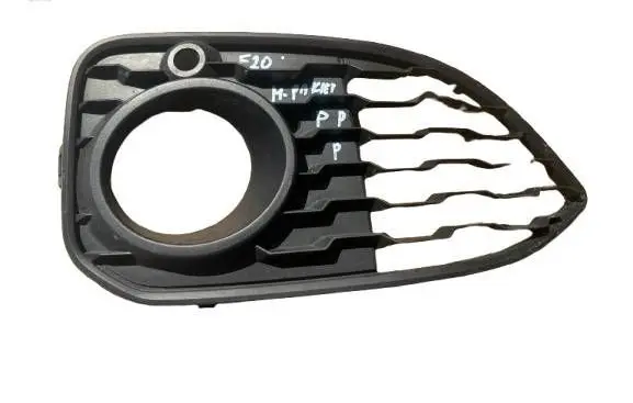 BMW 1 F20 F21 Front bumper lower grill 8060282