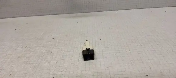 Toyota Aygo AB10 Brake pedal sensor switch