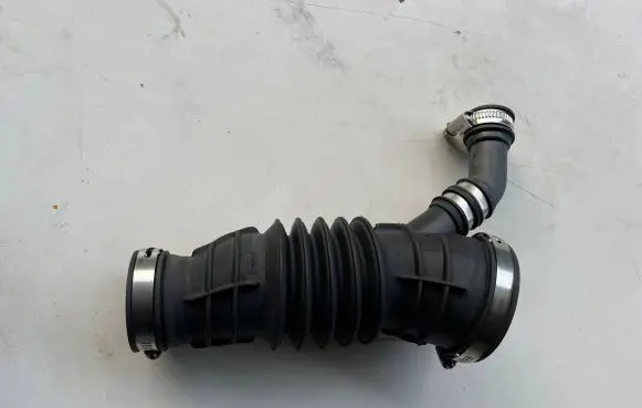 Ford S-MAX Air intake hose/pipe DS739C662MF DS739R504MB 1872930