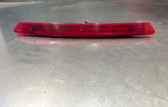 Ford Mondeo MK V Third/center stoplight DS7313A601
