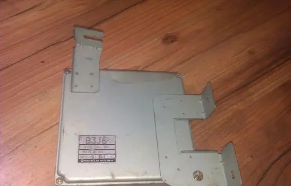 Mazda 3 I Engine control unit/module mecsj112 b3j6