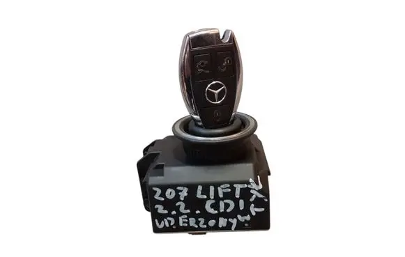 Mercedes-Benz E C207 W207 Ignition lock A2189053501 2189053501