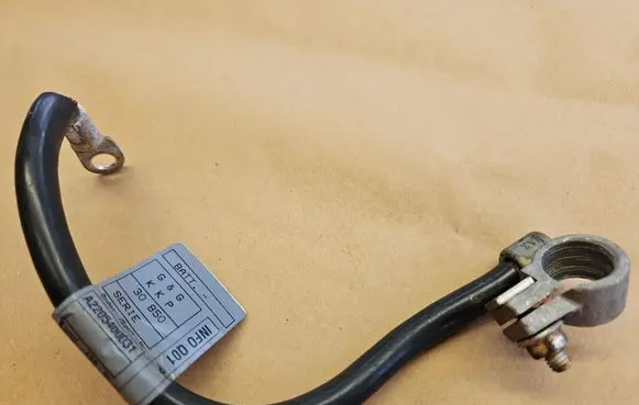 Mercedes-Benz SL R230 Negative earth cable (battery) A2205400031 2205400031