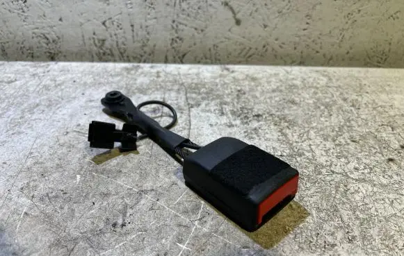 Opel Insignia A Front seatbelt buckle 13327470 2149 599395001