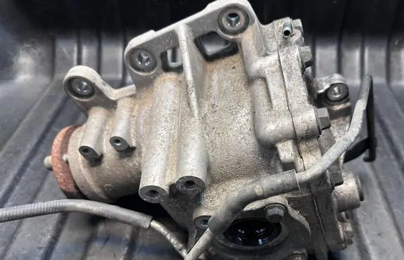 Infiniti FX Front differential NL0812 NL0811