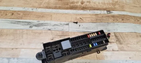 Ford Focus C-MAX Fuse box set AV6T9A340AAA AV6T9A340