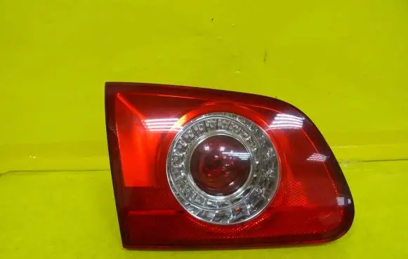 Volkswagen PASSAT B6 Tailgate rear/tail lights 3C9945093