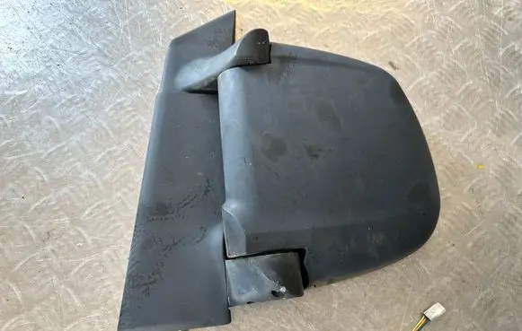 Hyundai H-1, Starex, Satellite Front door electric wing mirror