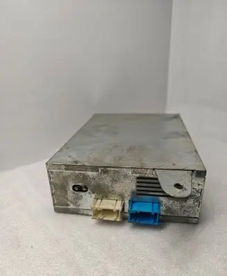 BMW 5 E39 Video control module 6906923 037138051 015721