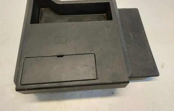 Volkswagen Crafter Fuse box cover 7C2881085A-JS77
