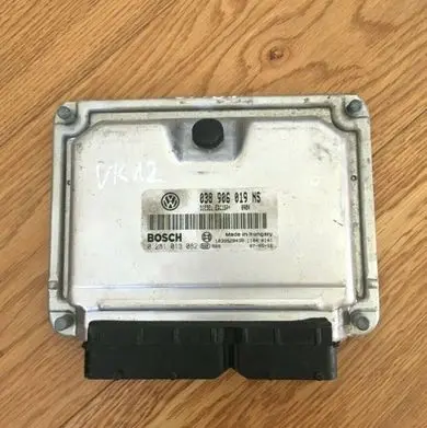 Audi A4 S4 B6 8E 8H Engine control unit/module 038906019 0281013082