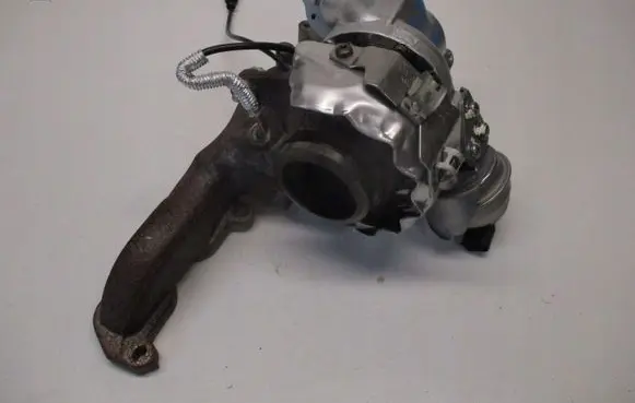 Audi A3 S3 A3 Sportback 8P Turbo 04L253020S