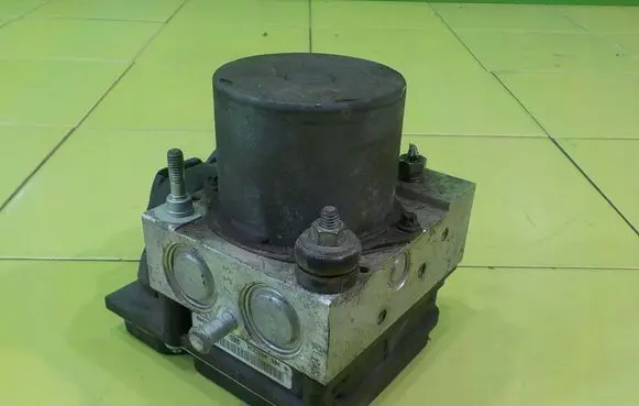 Alfa Romeo Mito ABS Pump 51879980
